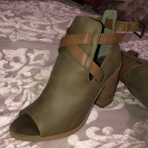 Booties - Picture 2 of 5